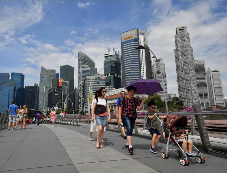 Singapore lần đầu lọt top 10 quốc gia rộng lượng nhất thế giới