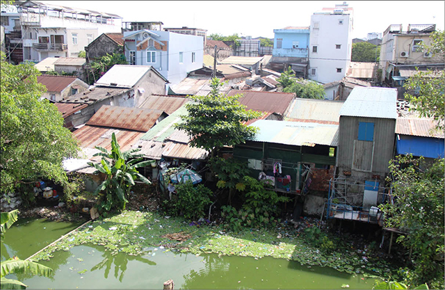 Góp vài ý kiến về một cuộc “đại di dời”