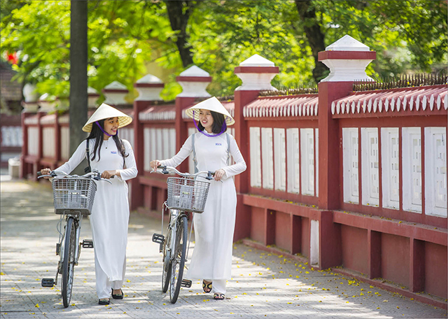 Hội nữ công Huế - thông điệp trăm năm