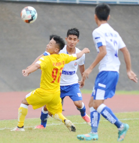 Chủ nhà sớm dừng cuộc chơi sau pha rượt đuổi tỷ số trên sân Tự Do