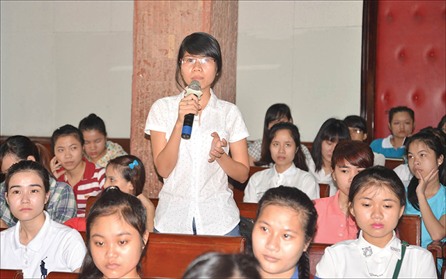 Đối thoại nhưng vẫn còn… “độc thoại”