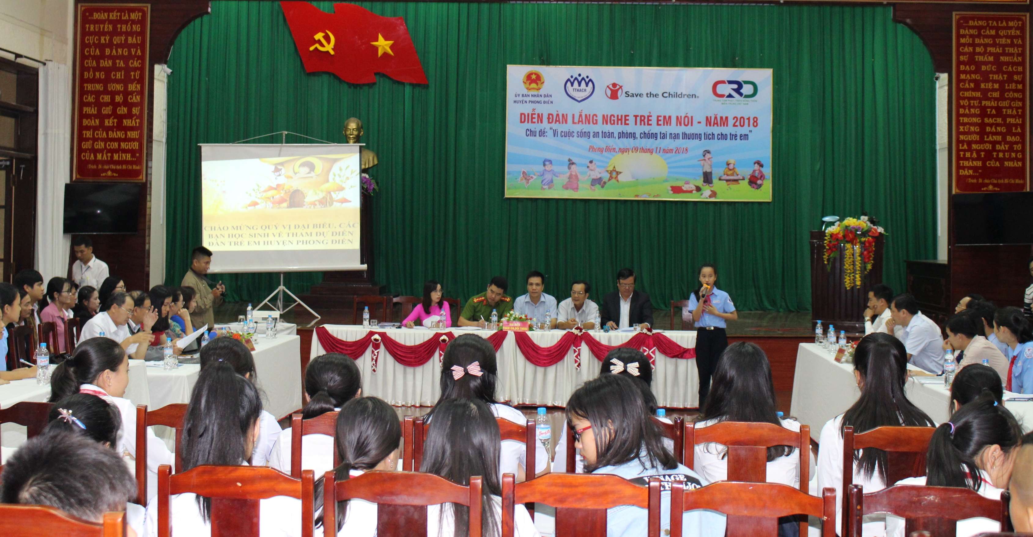 Phong Điền tổ chức diễn đàn lắng nghe trẻ em nói