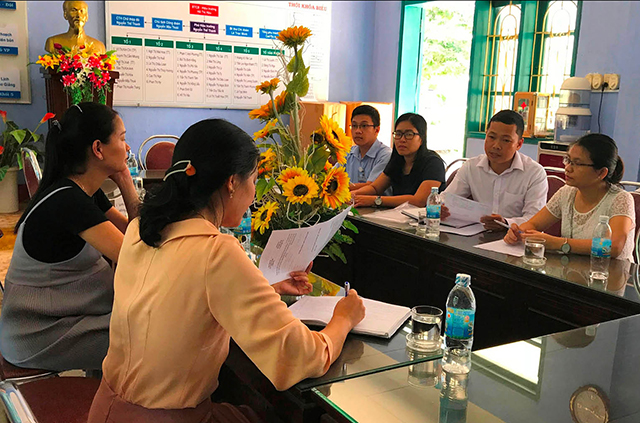 Khi cán bộ ngành y tế bỏ thuốc lá