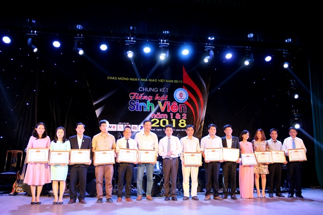 Trường ĐH Sư phạm Huế tổ chức nhiều hoạt động chào mừng ngày 20 11