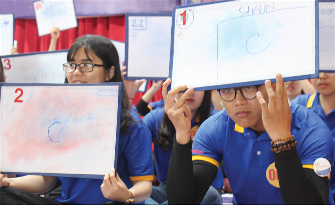 Kết nối sinh viên qua “sân chơi” ngoại ngữ