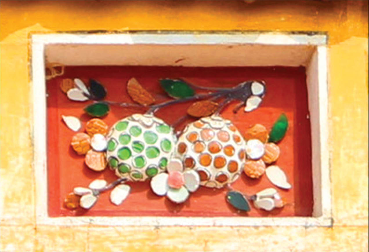 Decoration at Dien Tho Palace