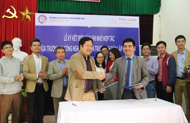 Trường ĐH Phú Xuân ký kết hợp tác với Trường CĐ Công nghiệp