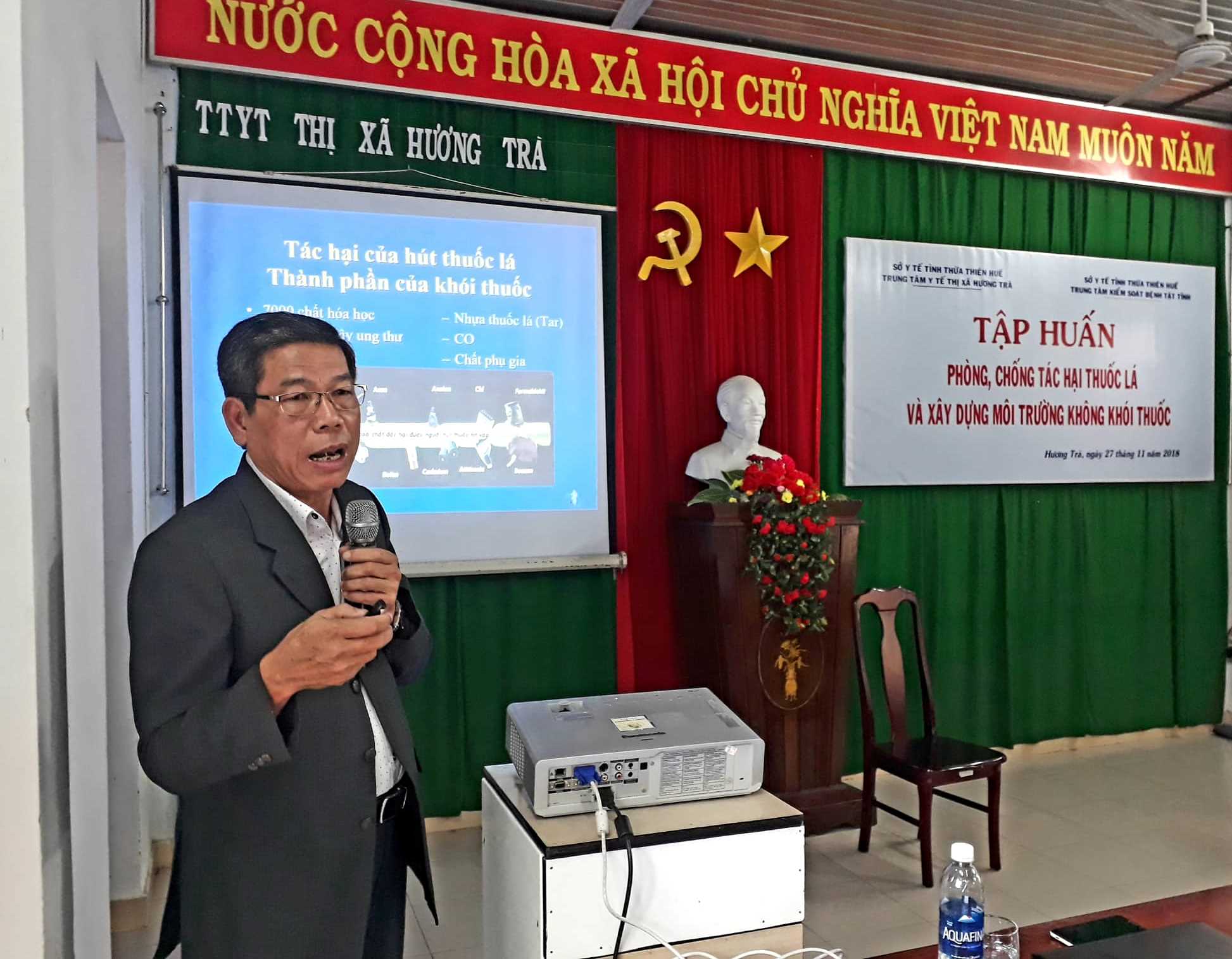 Tập huấn phòng chống tác hại thuốc lá và xây dựng môi trường không khói thuốc