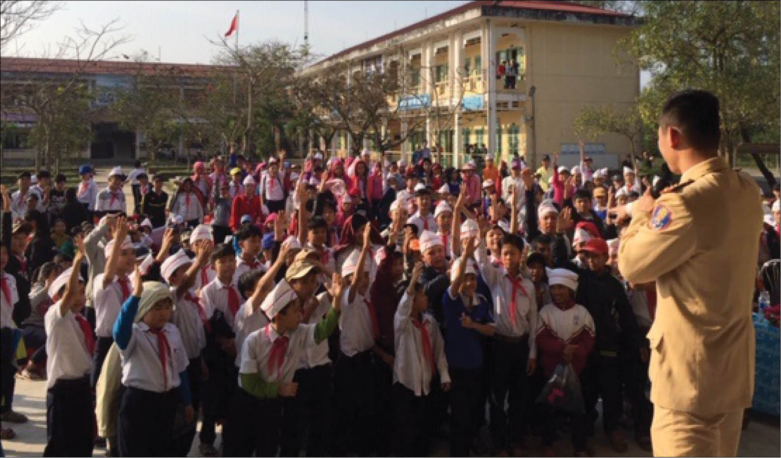 Hiểu biết pháp luật để sống đẹp, sống có ích