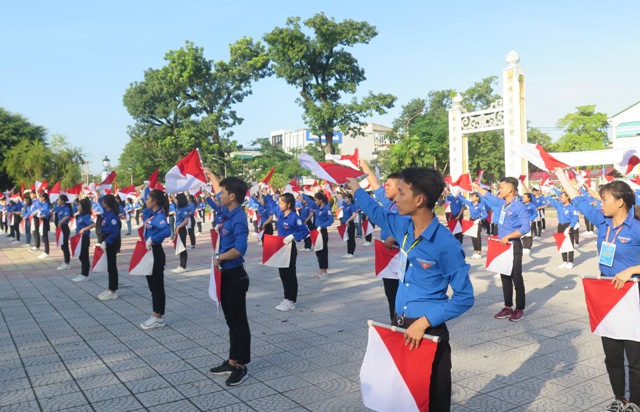 200 đoàn viên thanh niên tham gia liên hoan câu lạc bộ, đội, nhóm