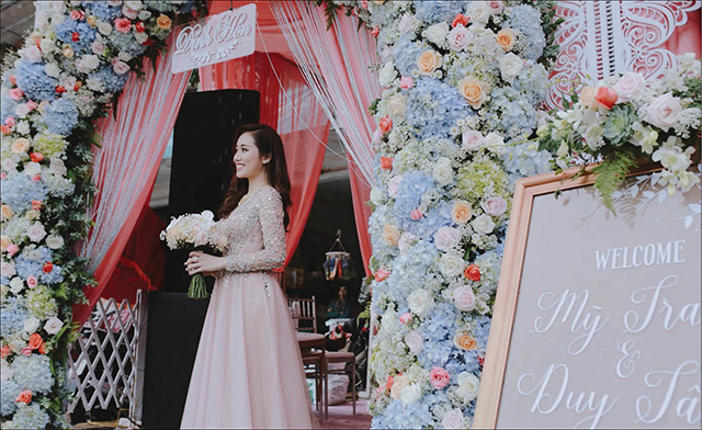 “Dàn dựng” hạnh phúc