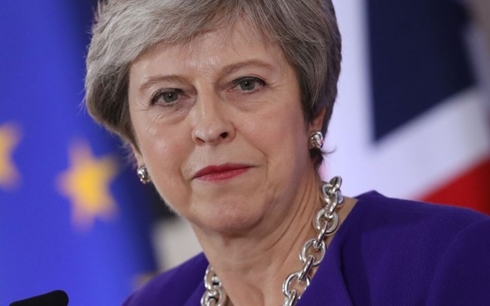 Sức ép nhiều phía đối với Thủ tướng Anh trước phiên bỏ phiếu Brexit