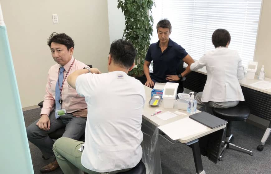 Nhật Bản tiêm vaccine rubella miễn phí cho nam giới từ 39-56 tuổi