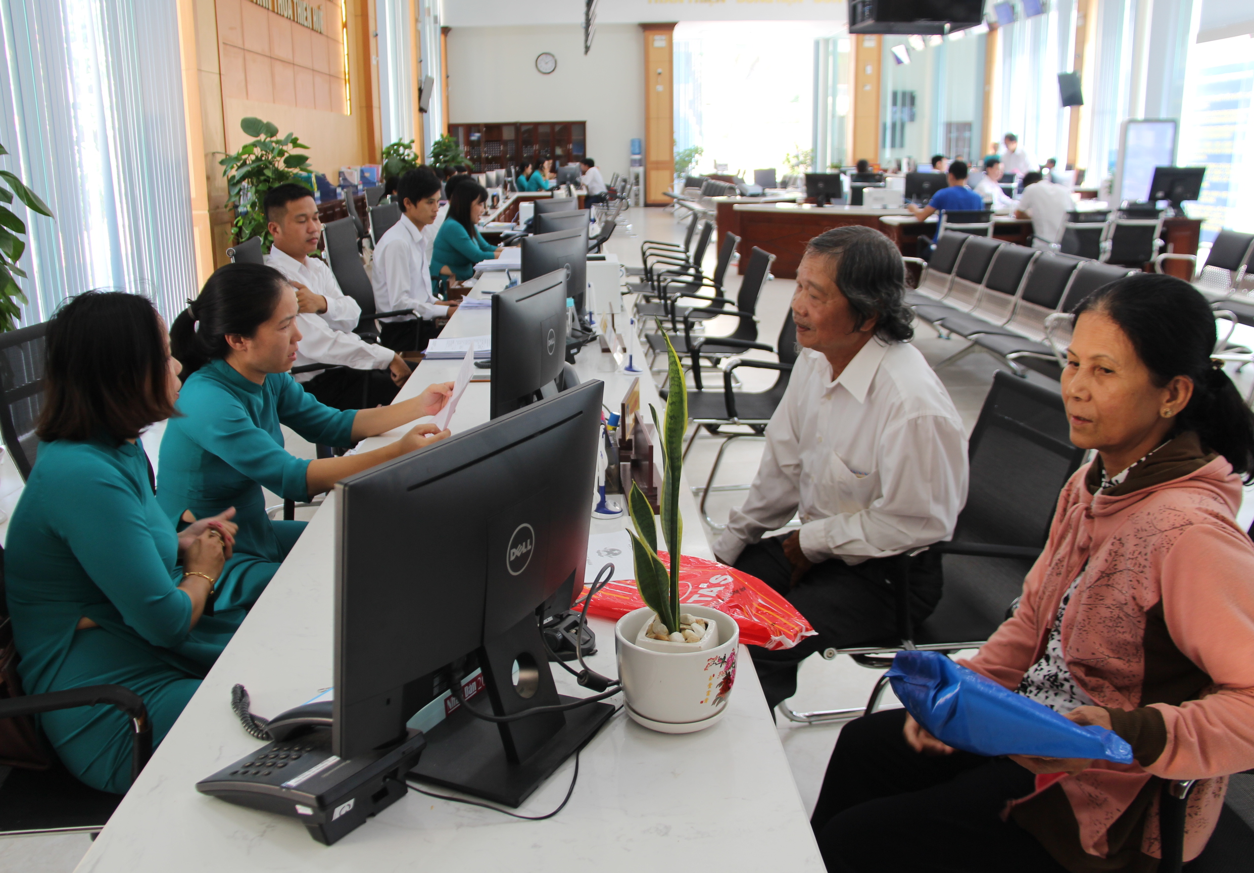 Thừa Thiên Huế phấn đấu lọt top 10 cả nước về chỉ số cải cách hành chính