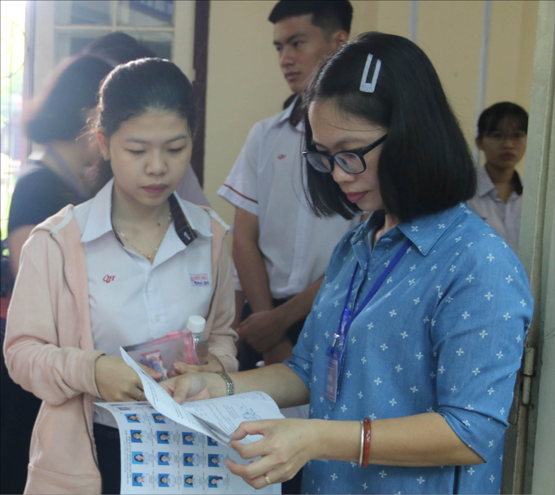 Nhiều điểm mới, lắm nỗi lo