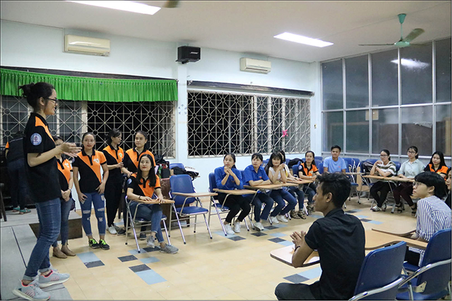 Tận dụng mô hình các câu lạc bộ