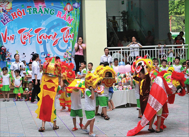 Khó huy động trẻ trong độ tuổi nhà trẻ ra lớp