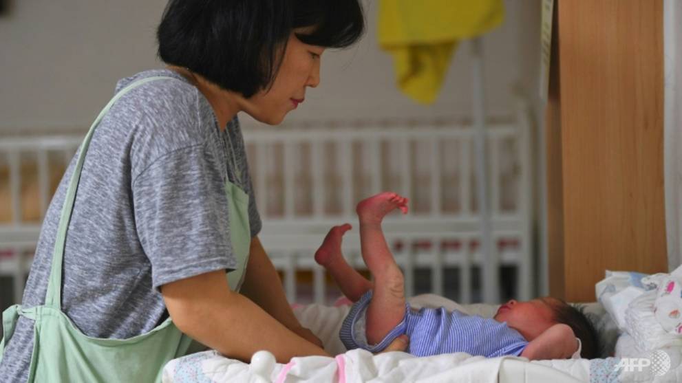 Hàn Quốc với “cuộc chiến” tăng tỷ lệ sinh đầy khó khăn