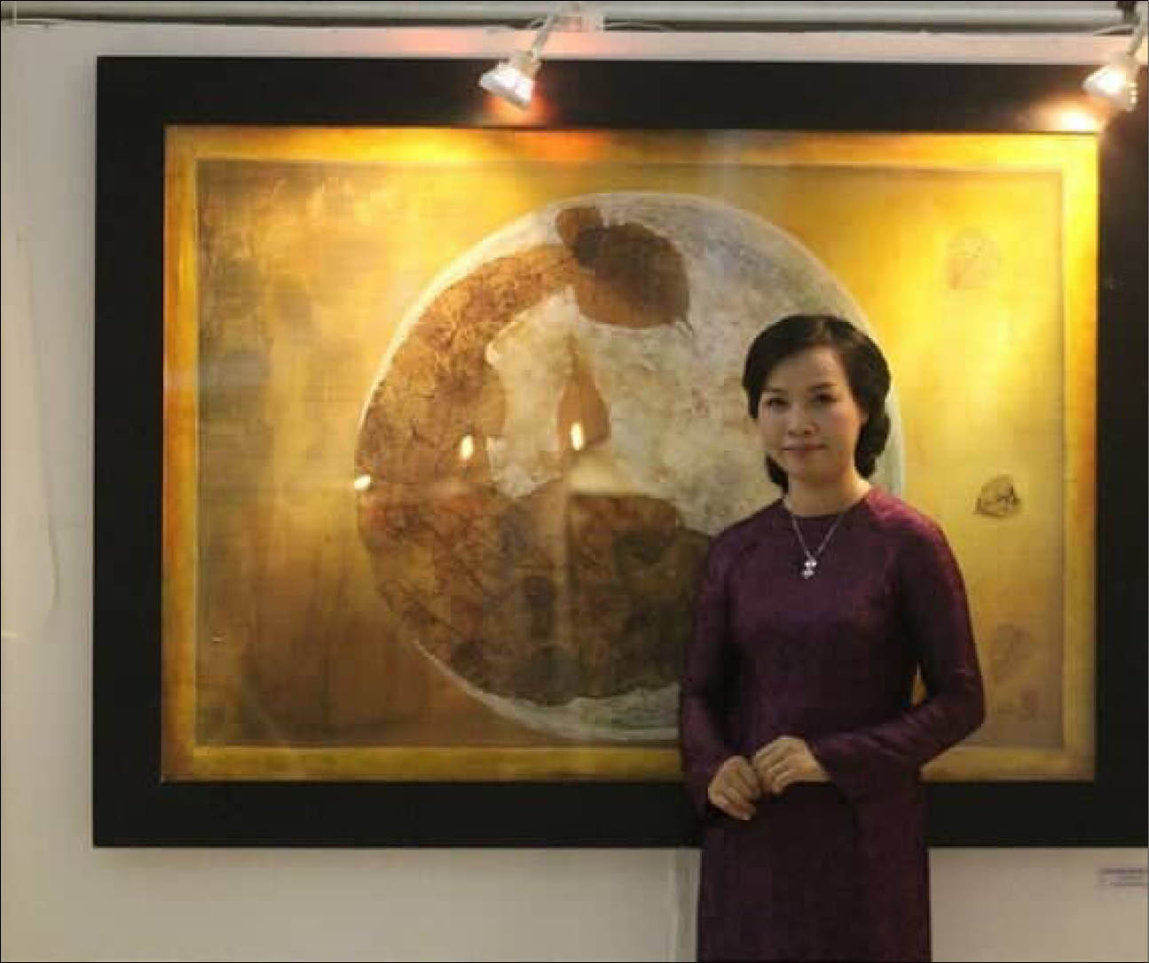 Tranh lụa “mưa than” của Nguyễn Thị Huệ