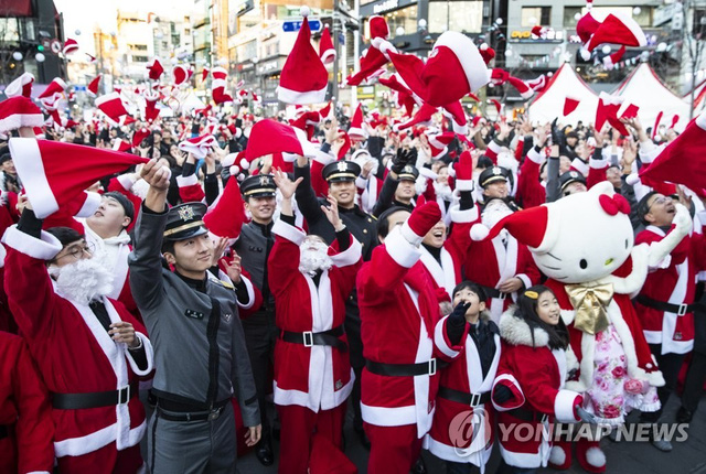 Giáng sinh ngập tràn yêu thương trên khắp thế giới