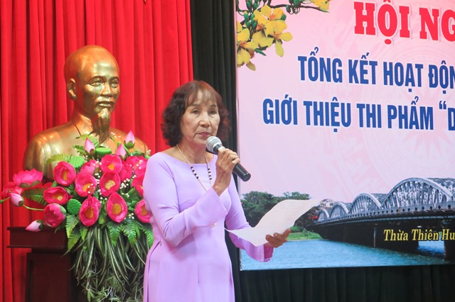 Ra mắt “Dòng sông thơ”