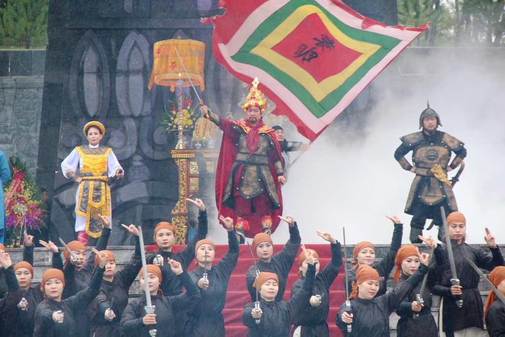 Tái hiện lễ lên ngôi của hoàng đế Quang Trung