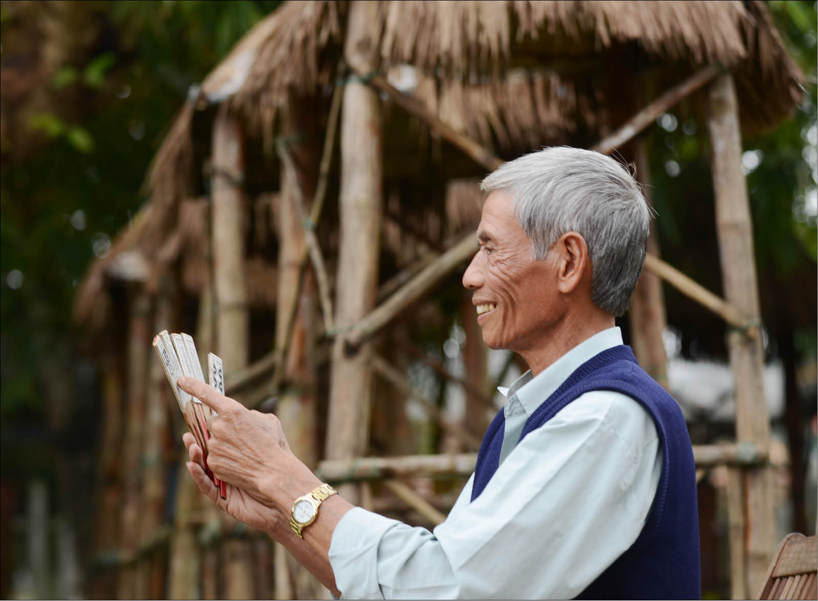 Ông Chựa hò “kiến”