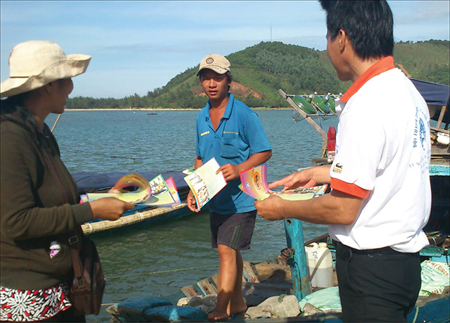 Dân miền biển bớt sinh con thứ 3