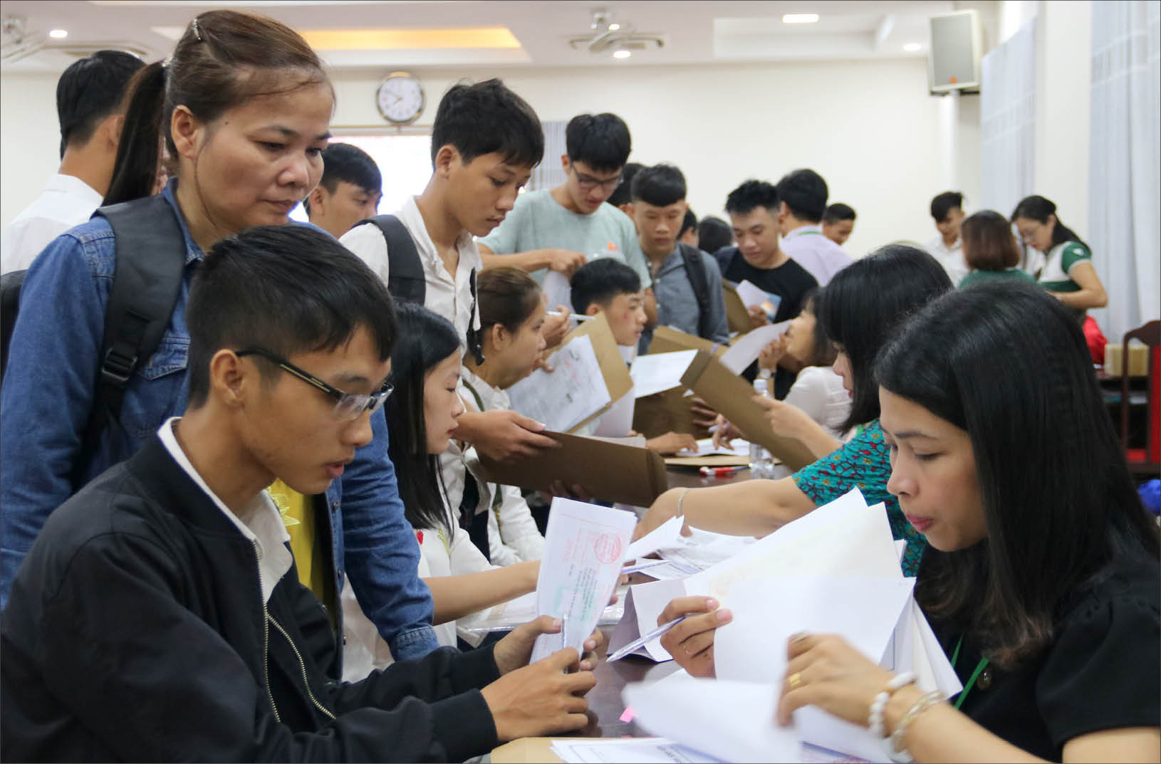 Đừng chờ “hữu xạ tự nhiên hương”