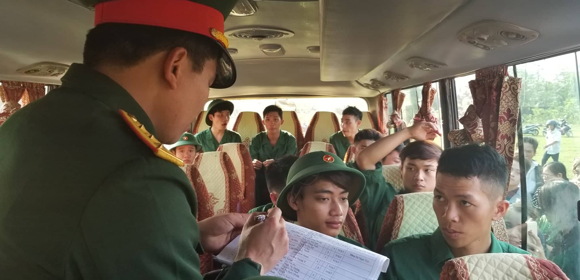 Hương Trà tuyển chọn nhập ngũ 167 công dân