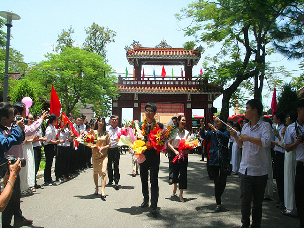 85 students participate in National Excellent Student Competition