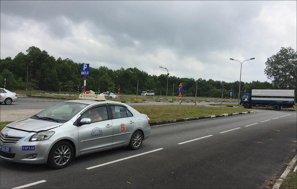 Nhiều mũi giáp công, mới mong hy vọng