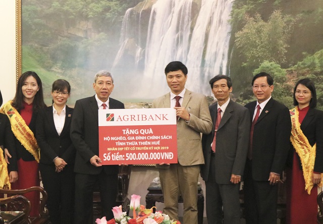 Agribank và Thaco chung tay hỗ trợ người nghèo dịp tết