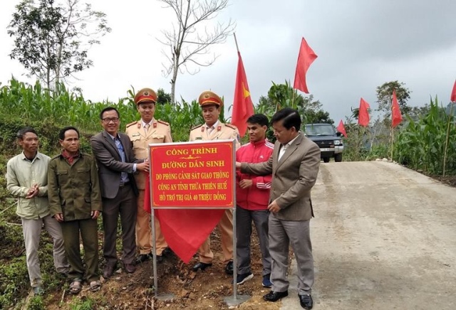 Khánh thành, bàn giao tuyến đường dân sinh thôn Krê 2