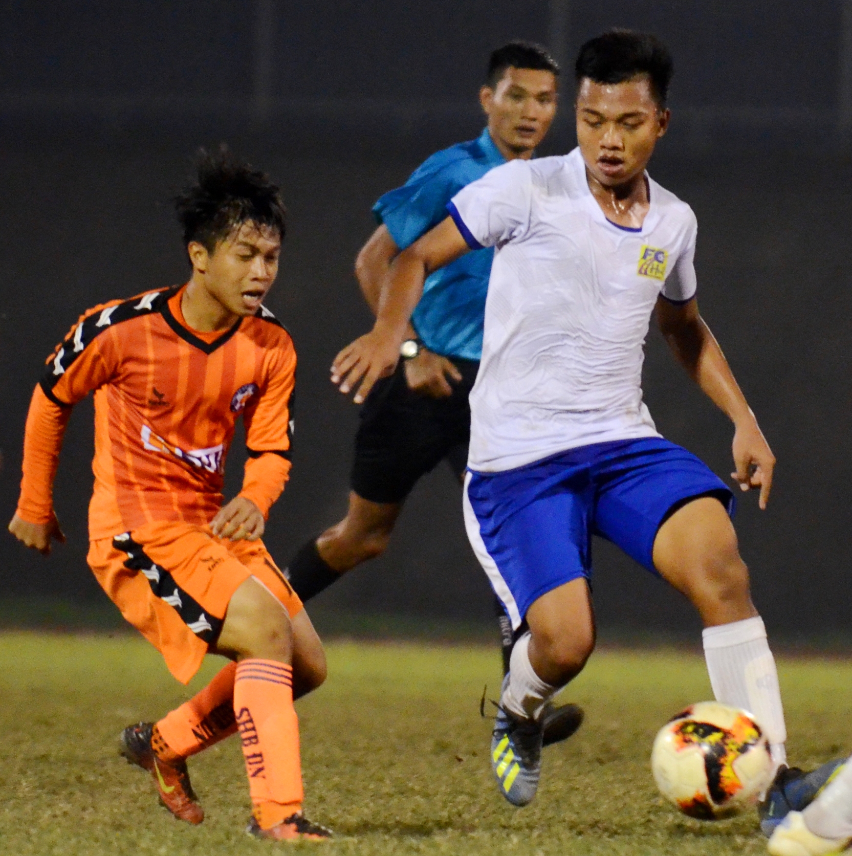 Thừa Thiên Huế tạm thời đứng nhì bảng B lượt đi vòng bảng U19 quốc gia 2019