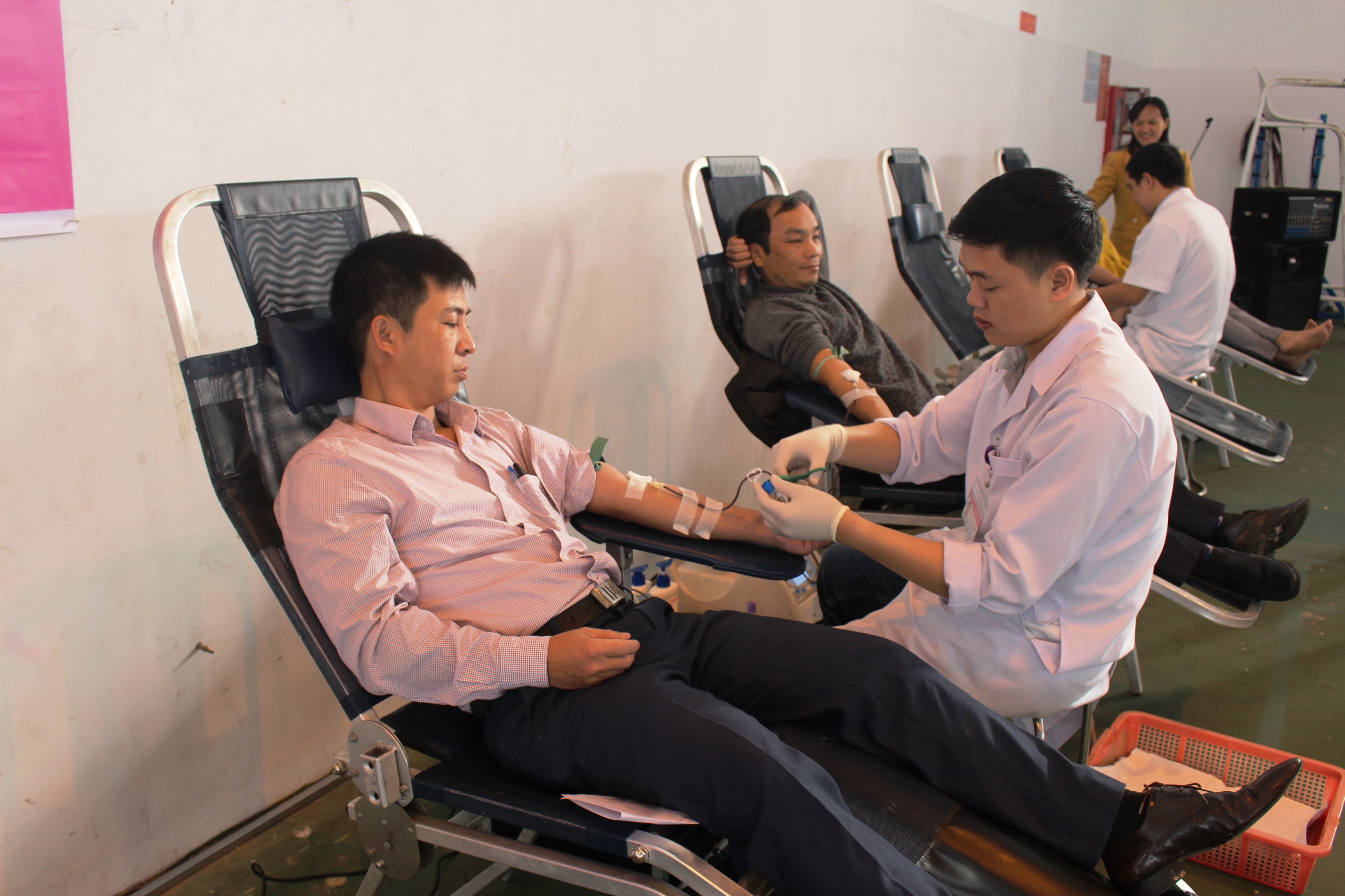 Phong Điền tiếp nhận gần 300 đơn vị máu tại Lễ hội xuân hồng