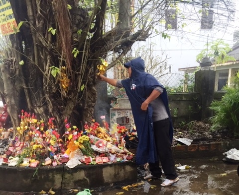 Ngã ba, ngã tư ngập rác sau lễ tiễn ông Táo