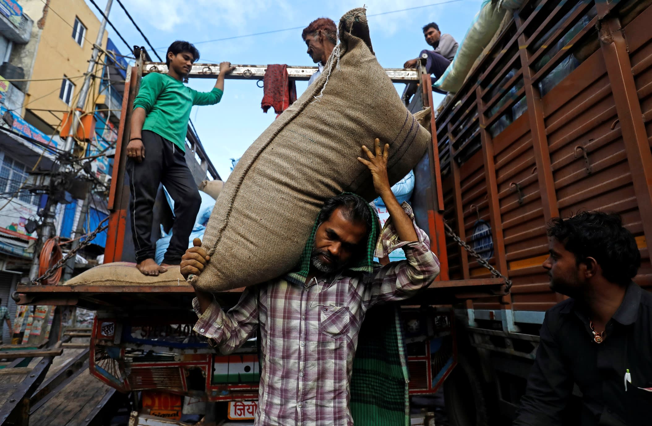 Ấn Độ Tỷ lệ thất nghiệp chạm mức cao nhất trong 45 năm