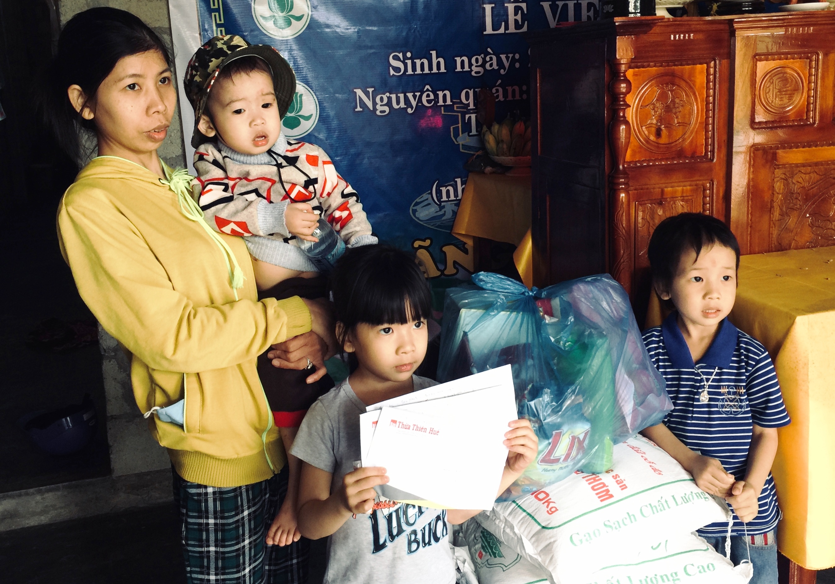 Những món quà ân tình cuối năm