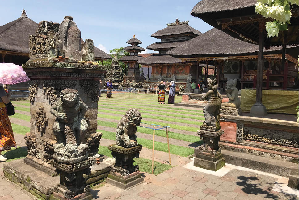 Bali recalls Hue city