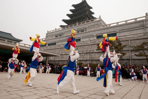 Các quốc gia đón Tết Nguyên đán khác Việt Nam ra sao