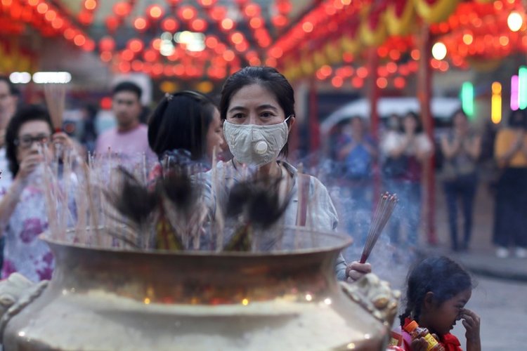Thái Lan Thắp hương ngày tết làm trầm trọng tình trạng ô nhiễm không khí