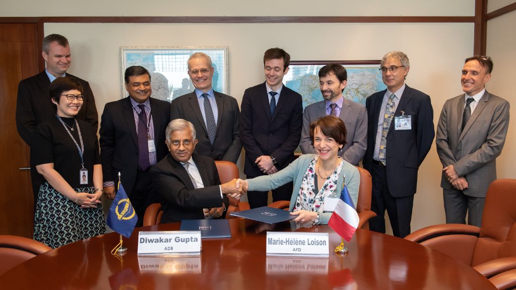 ADB, AFD tài trợ 5 tỷ USD cho châu Á-Thái Bình Dương trong 3 năm tới