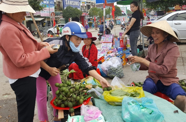Giá thực phẩm tươi sống tăng nhẹ sau tết
