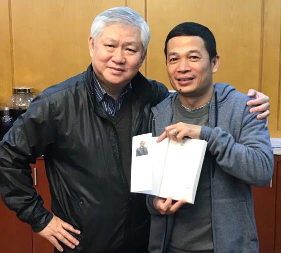 “Những mảy vàng lấp lánh”