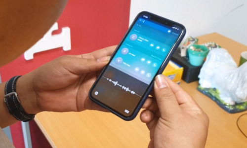 Lỗi khiến iPhone bị treo tạm thời chỉ bằng một giọng nói