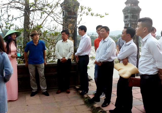 Khảo sát các sản phẩm du lịch đặc trưng của Huế