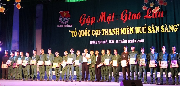 Tổ quốc gọi - Thanh niên Huế sẵn sàng