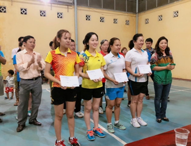 A Lưới tổ chức giải cầu lông chào mừng Ngày Thầy thuốc Việt Nam
