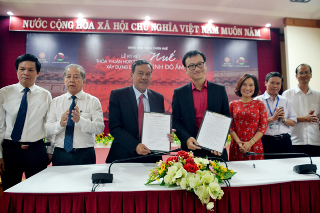 Signing cooperation agreement to build the project “Hue - The Capital of Gastronomy”